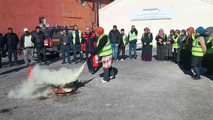 Afad Tarafından Yangın Eğitimi Verdi