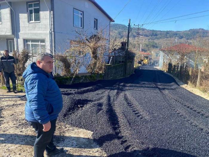 Uzunöz Mahallesi’nde Asfalt Çalışması
