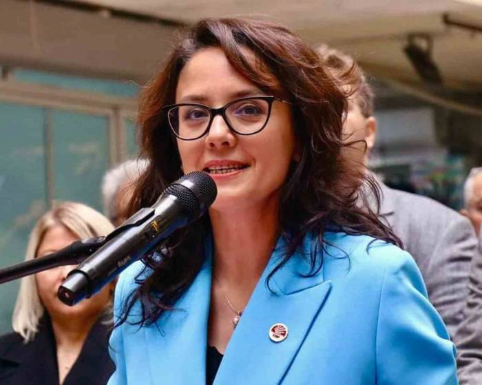 Muğla’da Chp’nin Mevcut Belediye Başkanlarından Büyükşehir Ve 5 İlçe Değişti