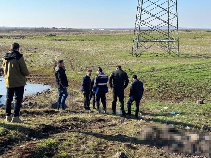 Diyarbakır’da Sevgili Dehşeti: Önce Kız Arkadaşının Sonra Kendi Kafasına Sıktı