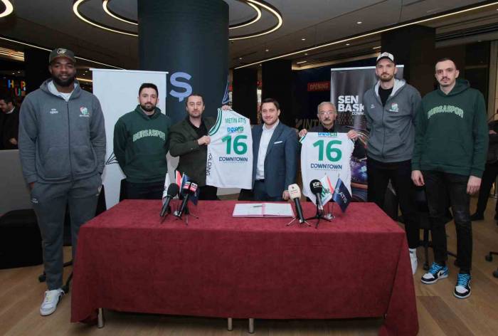 Dowtown, Bursaspor Basketbol Takımının Sponsoru Oldu