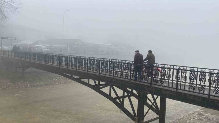 Düzce’de Sis Etkili Oluyor