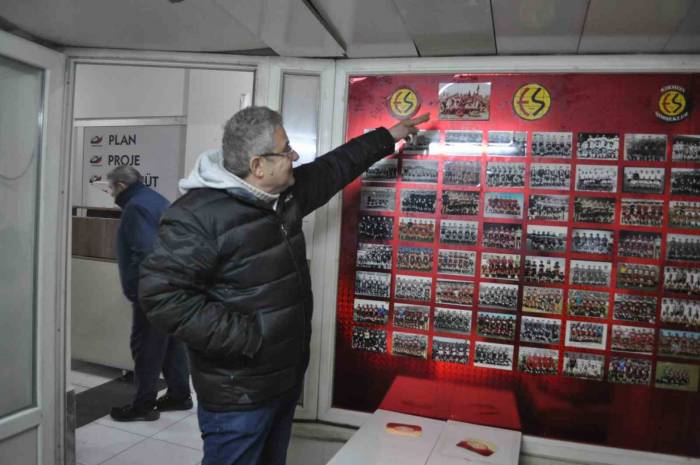 Eskişehir Ve Eskişehirspor Sevdasını Dükkânına Yansıttı