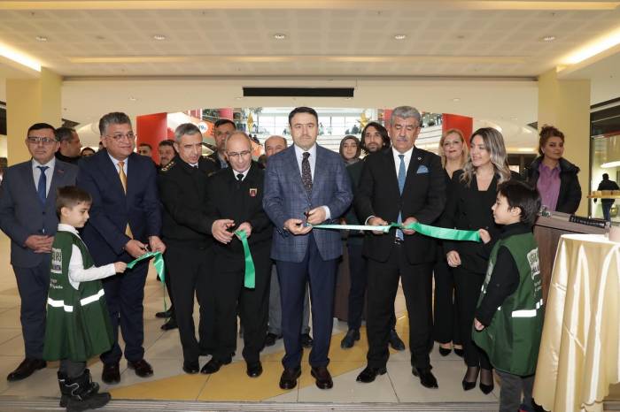 Kütahya’da Yedam Tarafından "Bağımsız Bir Hayat" Sergisi Düzenlendi