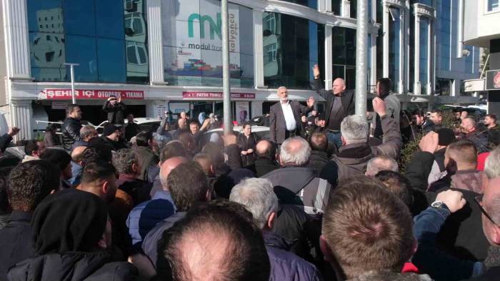 Ak Parti Tekkeköy İlçe Teşkilatı Ve Muhtarlardan ’aday’ Protestosu