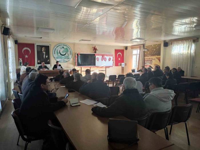 Sarıgöllü Eğitimciler Değerlendirme Toplantısında Buluştu