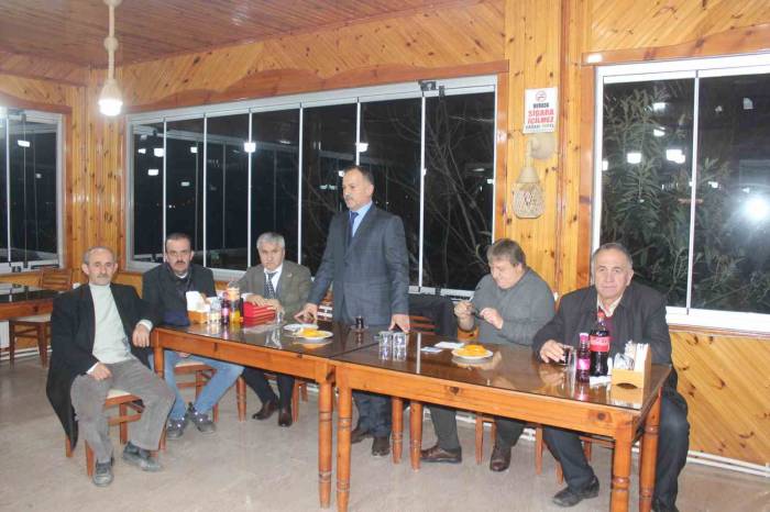 Türkeli Muhtarlar Derneği’nden Veda Yemeği