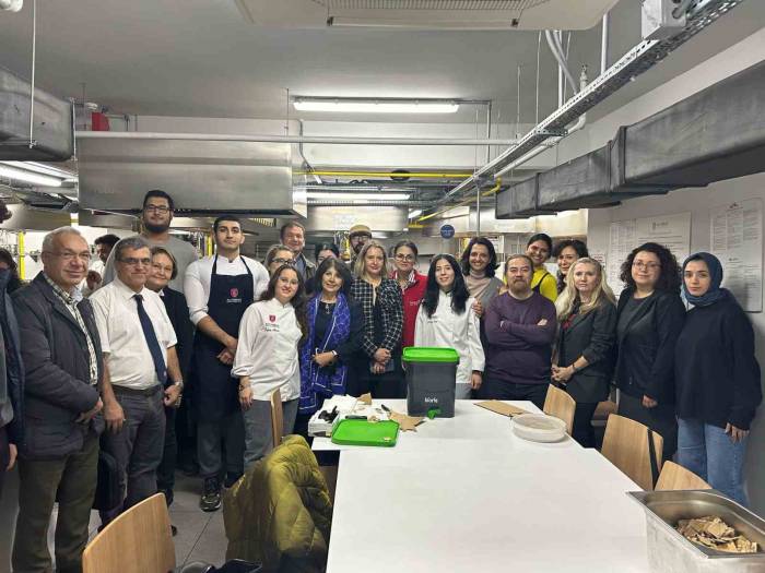 Karbon Oranını Yüzde 1 Arttırarak, Toprağın 170 Tondan Fazla Su Tutması Sağlanabiliyor