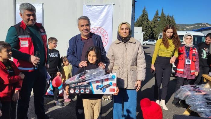 Geçici Barınma Merkezlerindeki Çocuklara Psikososyal Destek Sürüyor