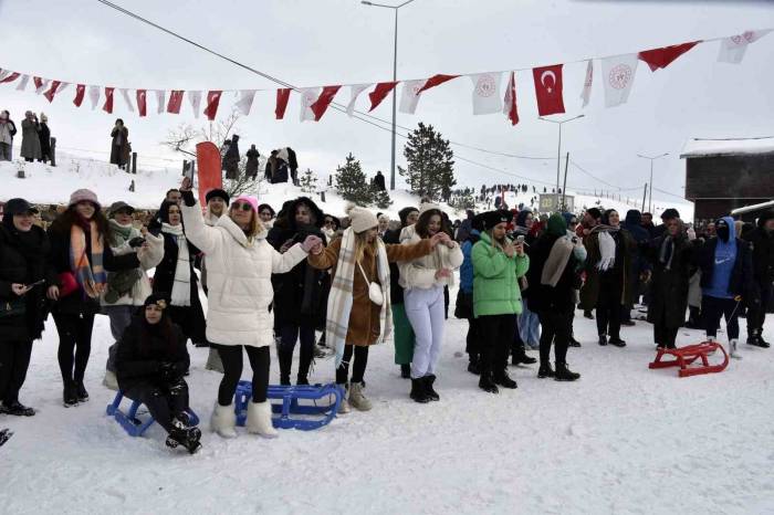 Zigana Dağında Kış Gençlik Ve Spor Şenliği Düzenlendi
