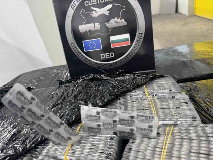 Uyuşturucu Yapımında Kullanılan 88 Bin Tablet Yakalandı