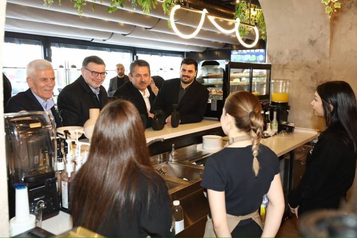 Başkan Saygılı; “İzmir, Chp’nin Siyaset Laboratuvarı Değil”