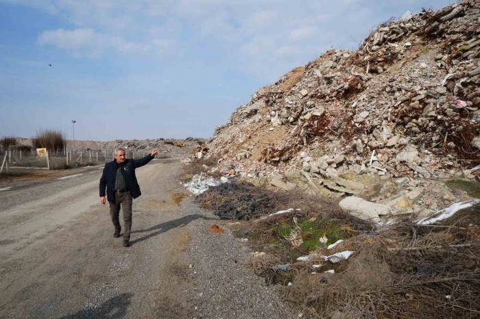 Binlerce Hayali Altında Bırakan Moloz Yığınları Dağ Oldu