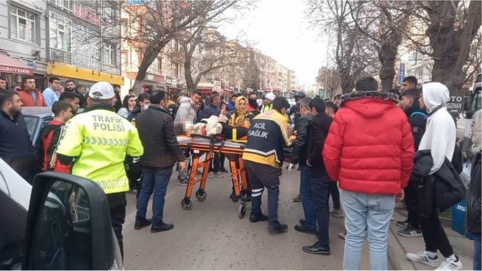 Kırıkkale’de Feci Kaza: Sürücü Ve Yaya Ağır Yaralandı