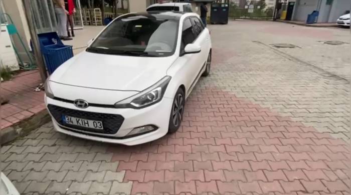 İstanbul’da “Drift” Yapan Spiker Kamerada: “Çam Sakura’yı Yıkmaya Geldim” Notuyla Paylaştı