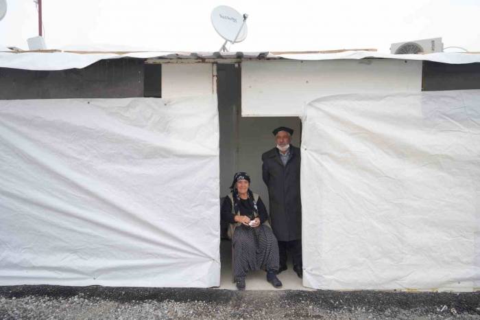 Deprem Onu Muhtarlık Yaptığı Köyünden Kopardı