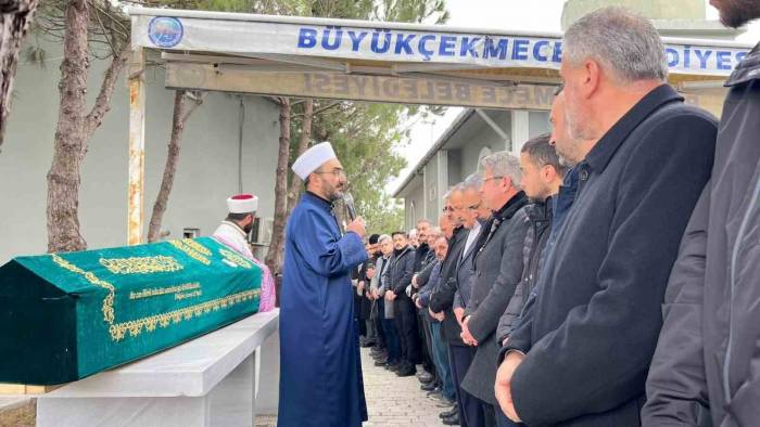 Bursa İl Müftüsü’nün Acı Günü...annesinin Cenaze Namazını Kıldırdı
