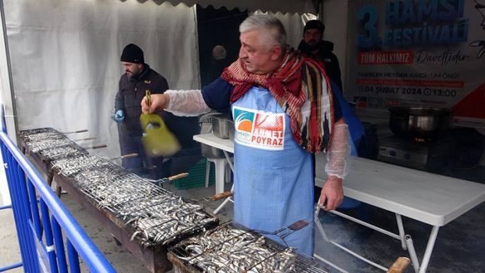 Çekmeköy’de 5 Ton Hamsi, Horon Ve Doyasıya Eğlence