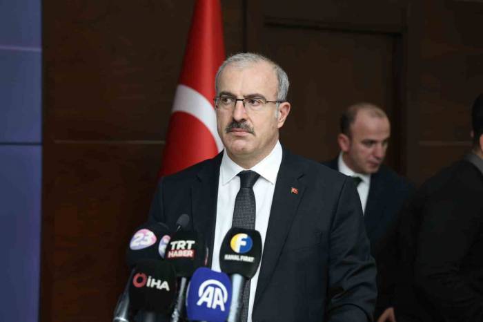 Elazığ Valisi Toraman, "Afad Başkanlığı Tarafından Yapılan Toplam Nakdi Ödemeler Yaklaşık 1 Milyar Liraya Tekabül Ediyor"