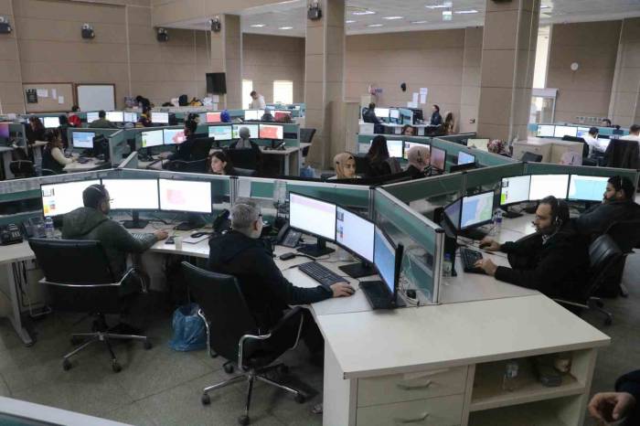 Depremzedelerin Tüyler Ürperten Yardım Çığlıkları 112 İhbar Hattına Yansıdı