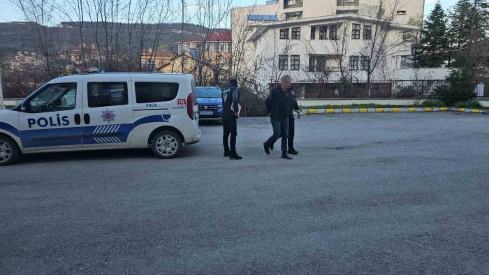 Elektrikli Üç Tekerlekli Mopede Çarparak 1 Kişinin Ölümüne Neden Olan Sürücü Tutuklandı