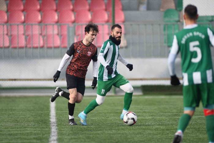 Kayseri Süper Amatör Küme 16. Hafta: Kayseri Şekerspor:3 - A.akkışlaspor:1