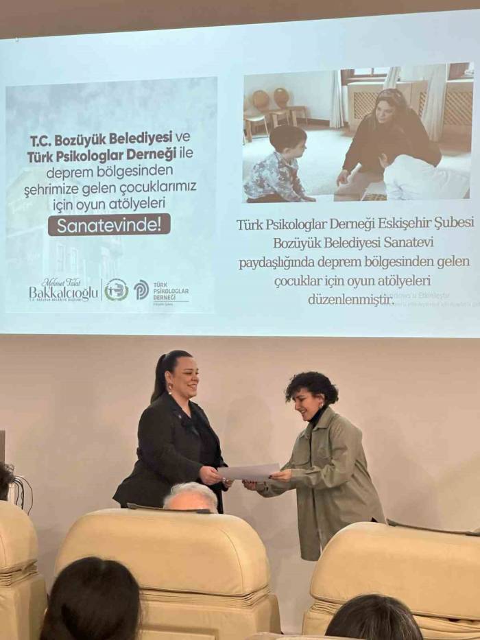 Türk Psikologlar Derneği’nden Bozüyük Belediyesi’ne Teşekkür Plaketi
