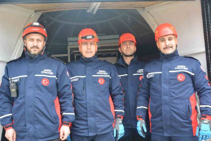 İtfaiye Ekipleri, 6 Şubat Depremini Anlatırken Duygulandı