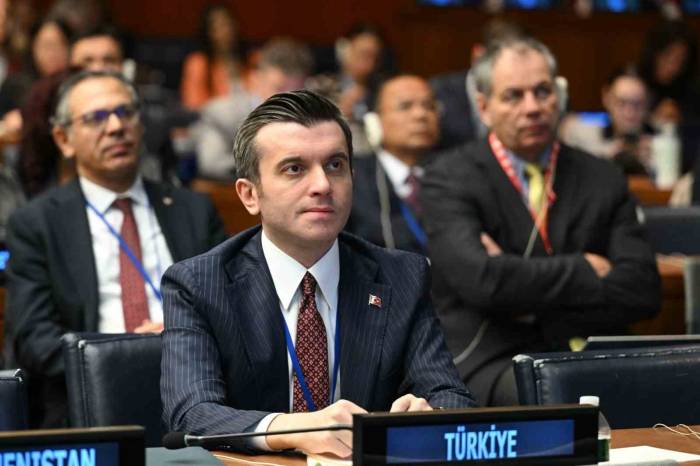 Bakan Yardımcısı Kıran: “Filistin Halkıyla Her Türlü Siyasetin Ötesinde, İnsani Değerlere Dayalı Bir Dayanışma İçindeyiz”
