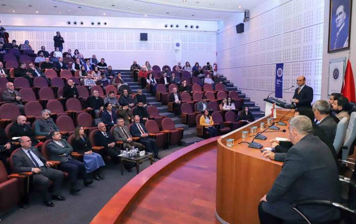 Asrın Felaketinin Sonrasında Yaşananlar Atatürk Üniversitesi Ev Sahipliğinde Ele Alındı