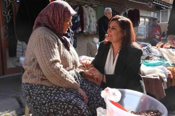 Başkan Çerçioğlu Salı Pazarı’nda Vatandaşlarla Buluştu