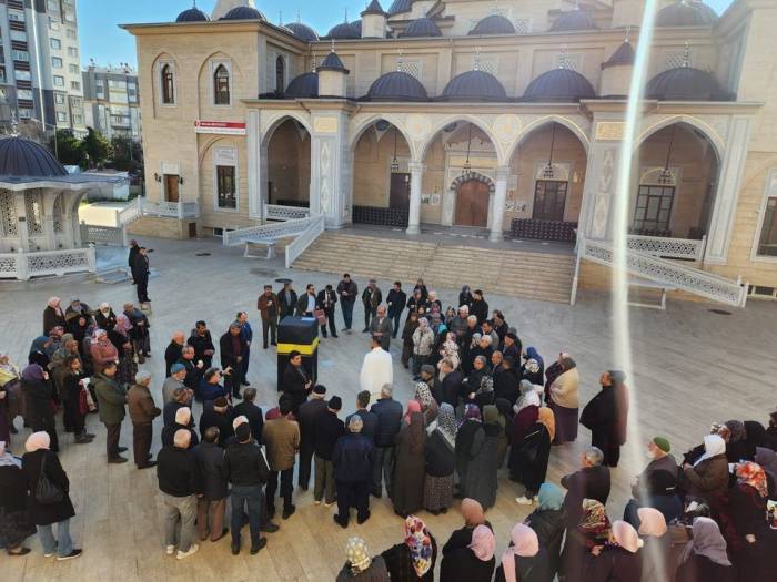 Aydınlı Umreciler Kutsal Topraklara Uğurlandı