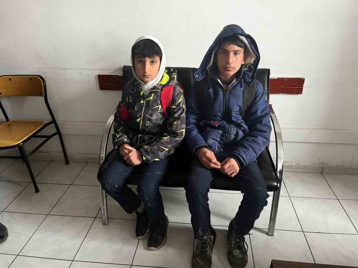 Iğdır’da Okula Gitmeyip Arazide Kaybolan Çocuklar 4 Saat Sonra Bulundular