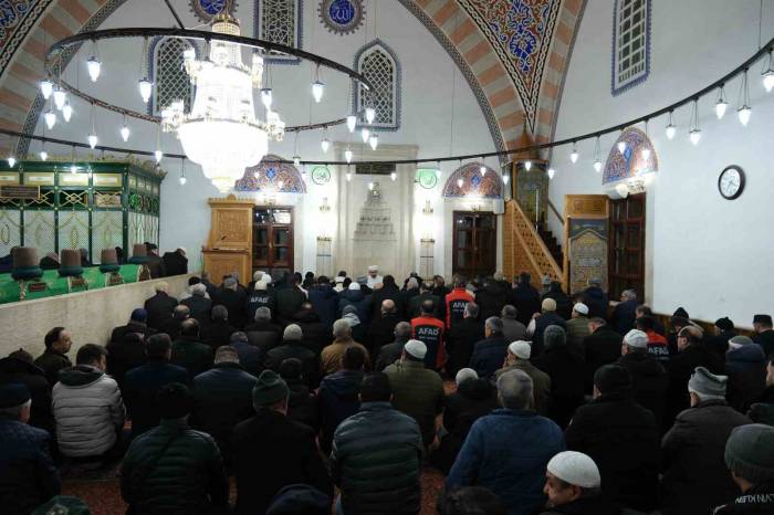 Karaman’da 6 Şubat Depreminde Hayatını Kaybedenler Anıldı