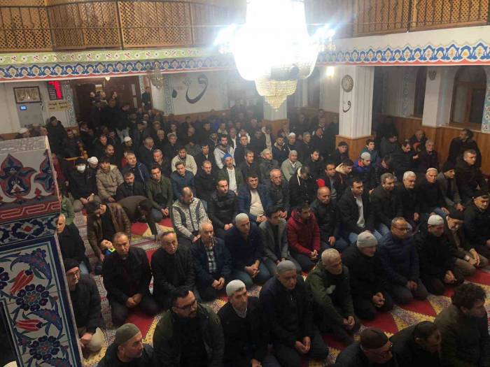 Osmaneli’de Miraç Kandili Dualarla İdrak Edildi