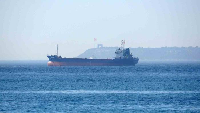 Çanakkale Önlerinde Boş Yük Gemisi Dümen Arızası Yaptı