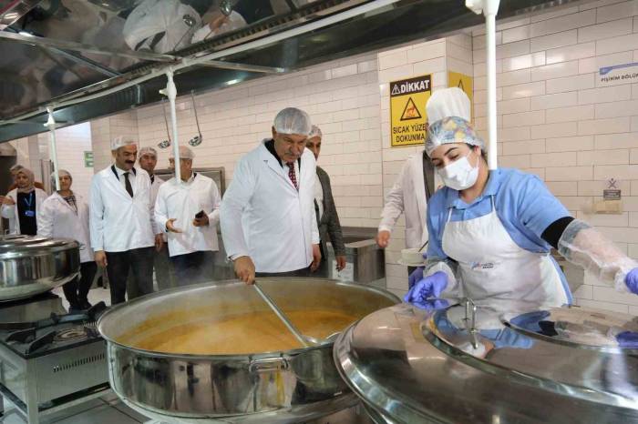 Adana Büyükşehir Belediyesi Aşevi Açıldı