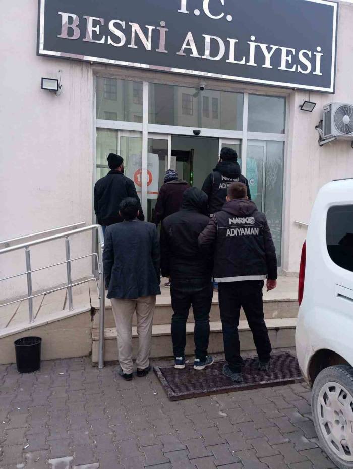 42 Şahsa Uyuşturucudan İşlem Yapıldı