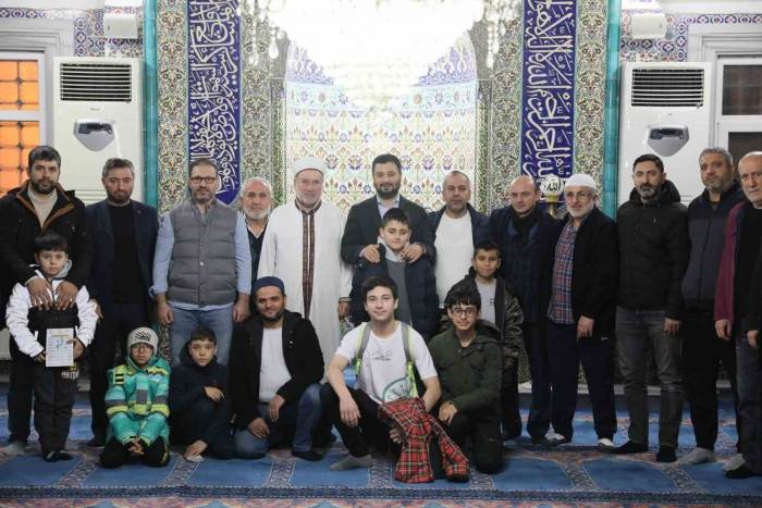 Kağıthane’de ’gençlik Uyanıyor, Duada Buluşuyor’ Projesi İle Camiye Gelen Çocuklar Ödüllendirilecek