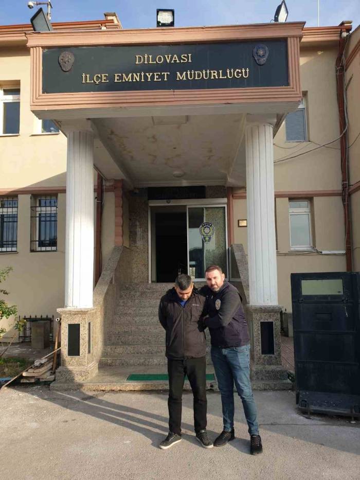 Kesinleşmiş Hapis Cezaları İle Aranan 3 Şahıs Operasyonla Yakalandı