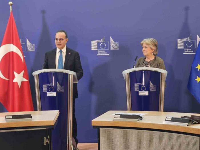 Ab Ve Türkiye Arasındaki 400 Milyon Euroluk Afet Yardımı İçin İmzalar Atıldı