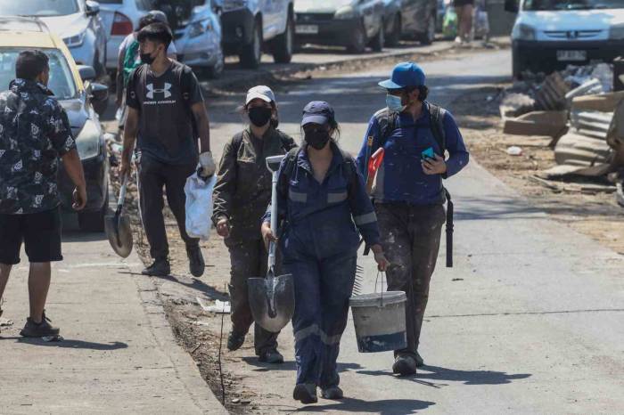 Şili’deki Orman Yangınlarında Can Kaybı 131’e Yükseldi