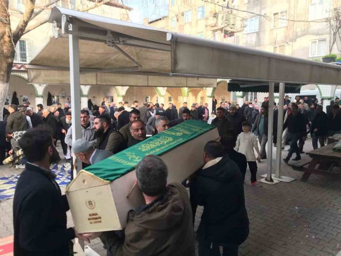 Bursa’da Ailesini Katleden Şahıs Adliyeye Sevk Edildi