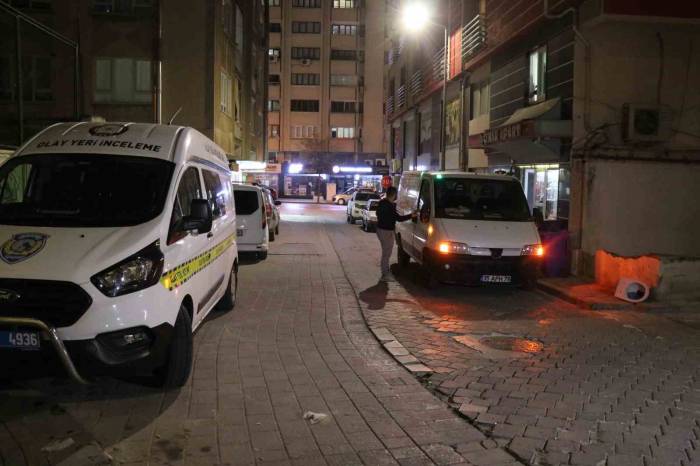 Yalnız Yaşayan Şahıs Apart Dairesinde Ölü Bulundu