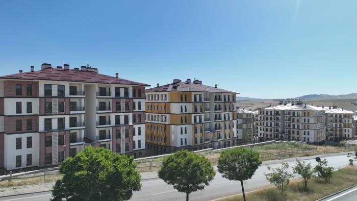 Esentepe’de Konutlar Teslim Edilmeye Başladı