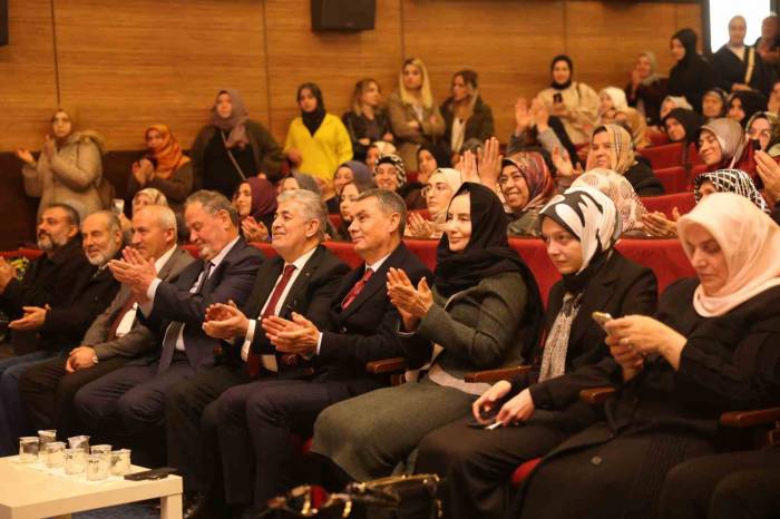 Başkan Şimşek, Genç Hafızların Heyecanına Ortak Oldu