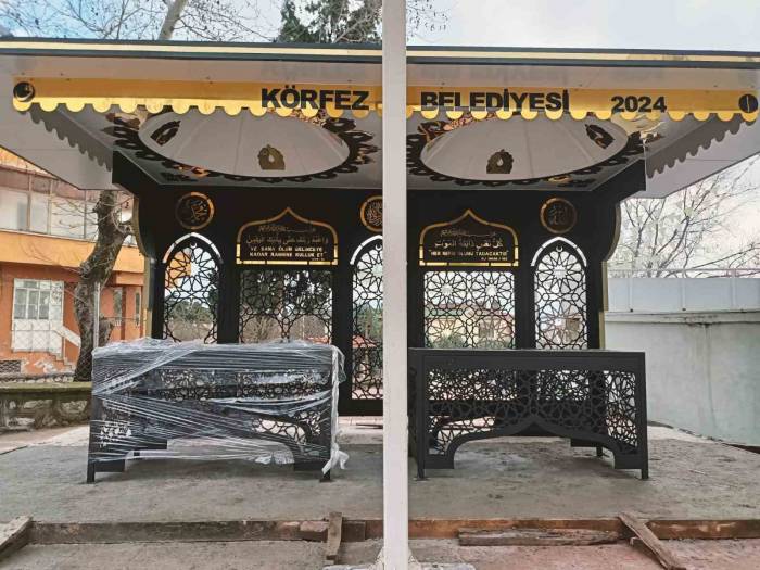 Körfez’de İbadethanelerin Eksiklikleri Gideriliyor