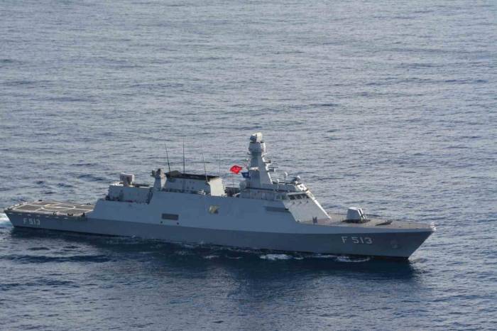 Tcg Burgazada Deniz Muhafızı Komutasını Devraldı