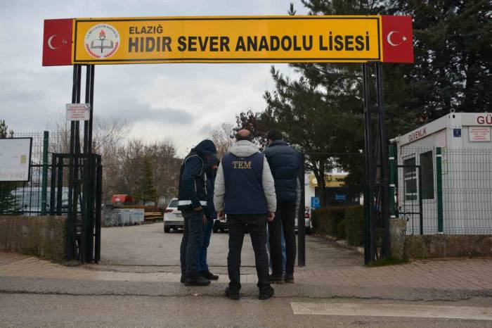 Elazığ’da Okul Önü Denetimleri Sürüyor