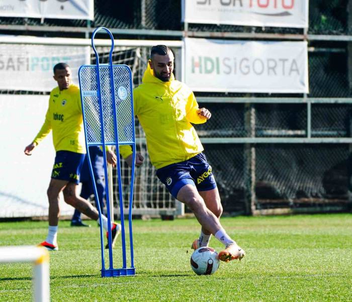 Fenerbahçe’de, Serdar Dursun İlk Antrenmanına Çıktı